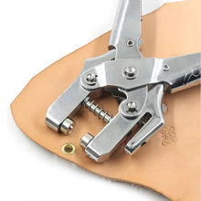 Load image into Gallery viewer, 5mm Eyelet Installation Tool Lever Pliers Metal Hole Rivet Button 100 Eyelet
